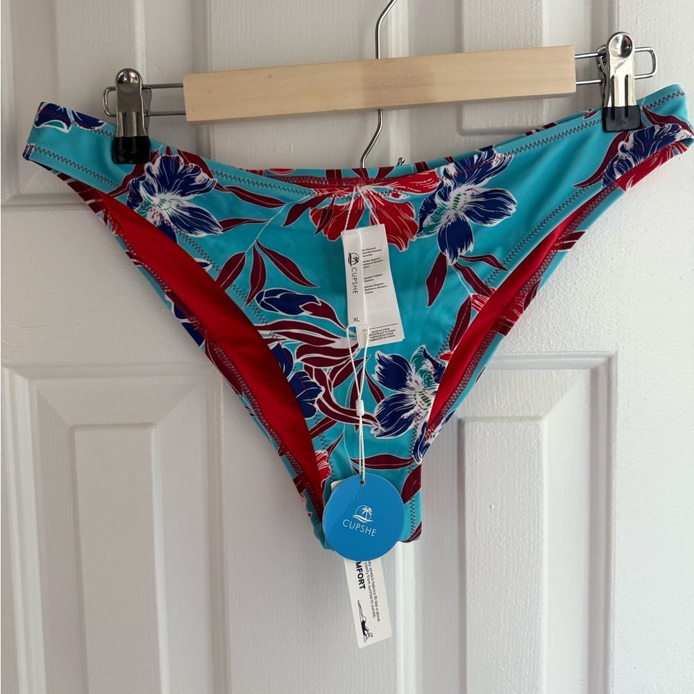 Cupshe Blue and Red Floral Bikini Bottom